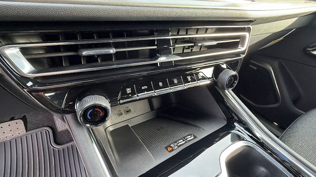 Thumbnail: 2026 Chevrolet Traverse - 23