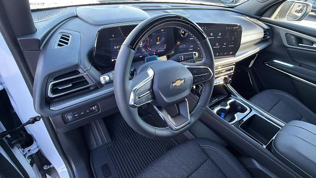 Thumbnail: 2026 Chevrolet Traverse - 2