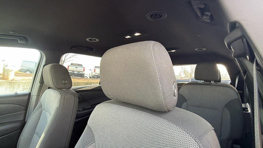 Thumbnail: 2022 Chevrolet Traverse - 10