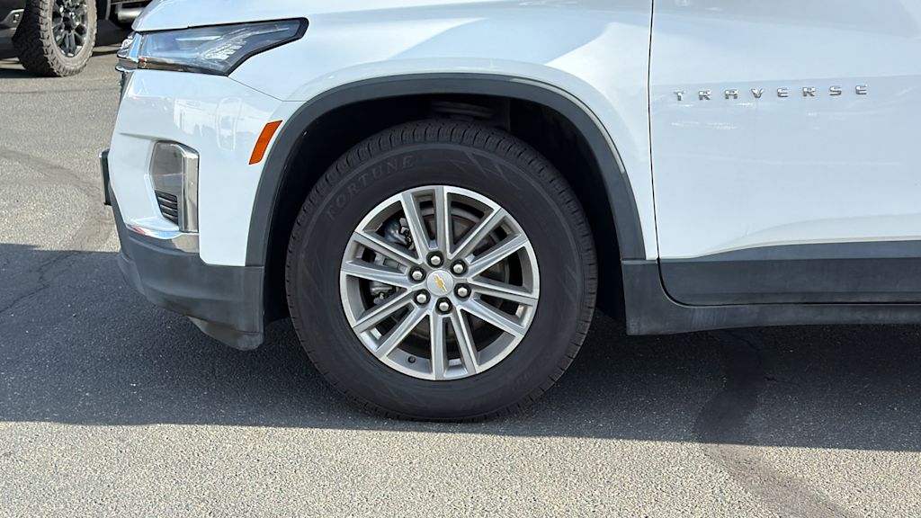 Thumbnail: 2022 Chevrolet Traverse - 8