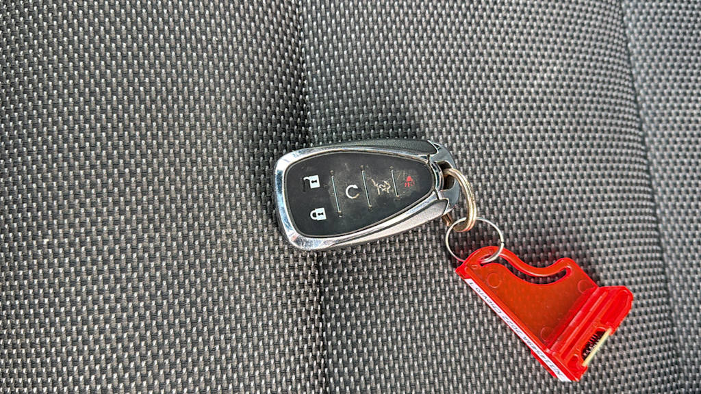 Thumbnail: 2022 Chevrolet Traverse - 16