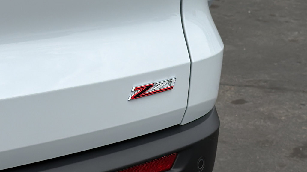 Thumbnail: 2027 Chevrolet Traverse - 7