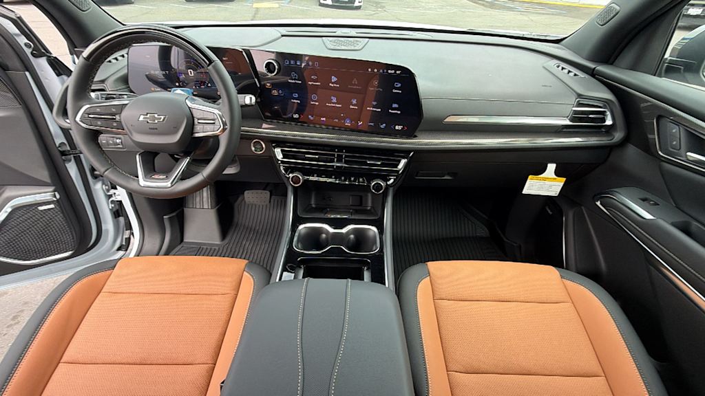 Thumbnail: 2027 Chevrolet Traverse - 12