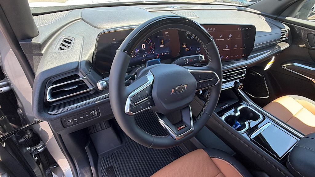Thumbnail: 2027 Chevrolet Traverse - 2