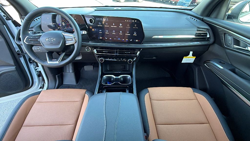 Thumbnail: 2027 Chevrolet Traverse - 13