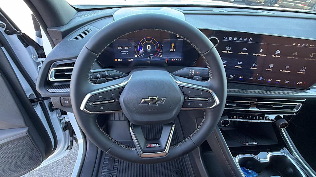 Thumbnail: 2027 Chevrolet Traverse - 9