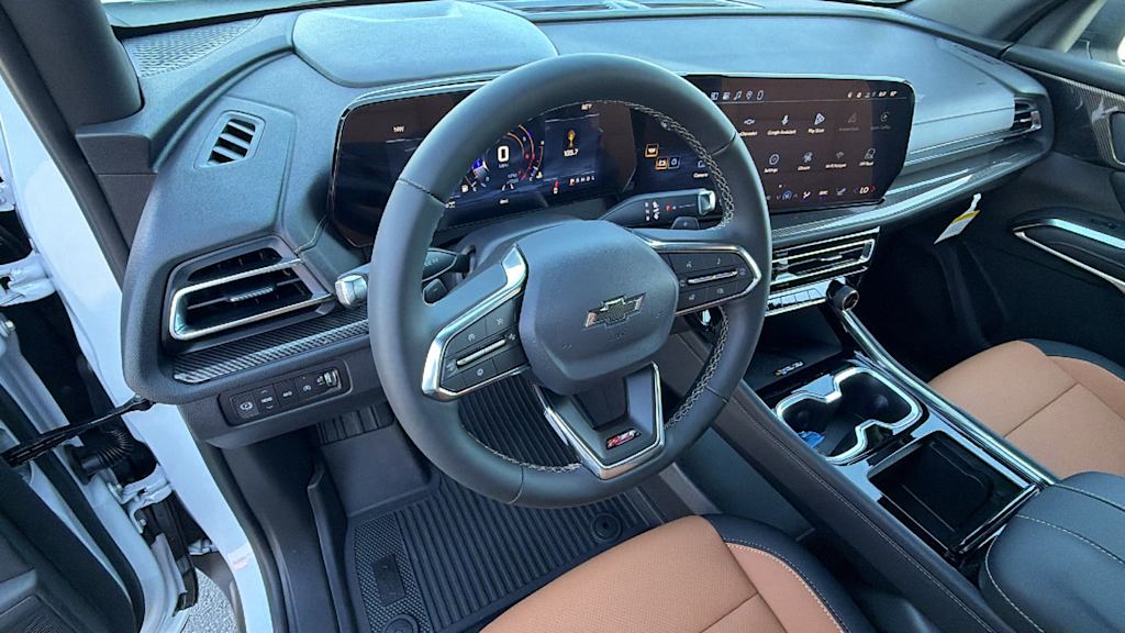 Thumbnail: 2027 Chevrolet Traverse - 2