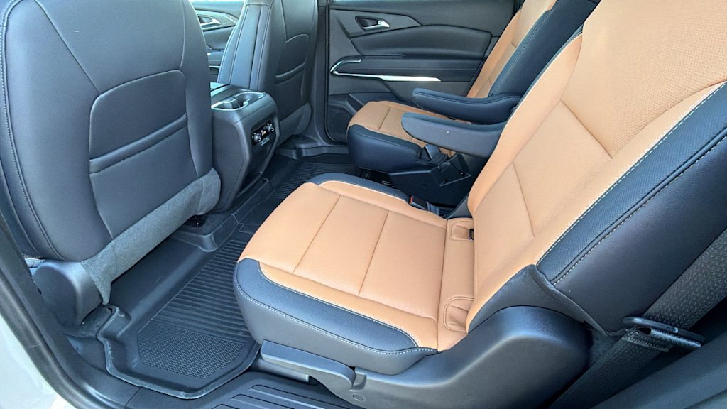Thumbnail: 2027 Chevrolet Traverse - 11