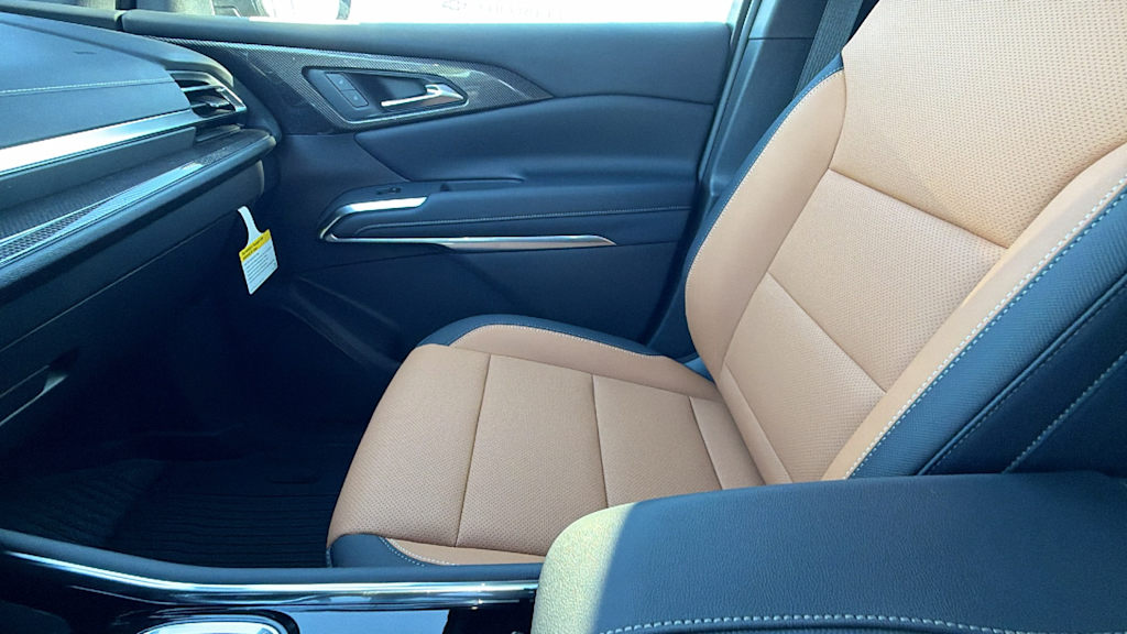 Thumbnail: 2027 Chevrolet Traverse - 10