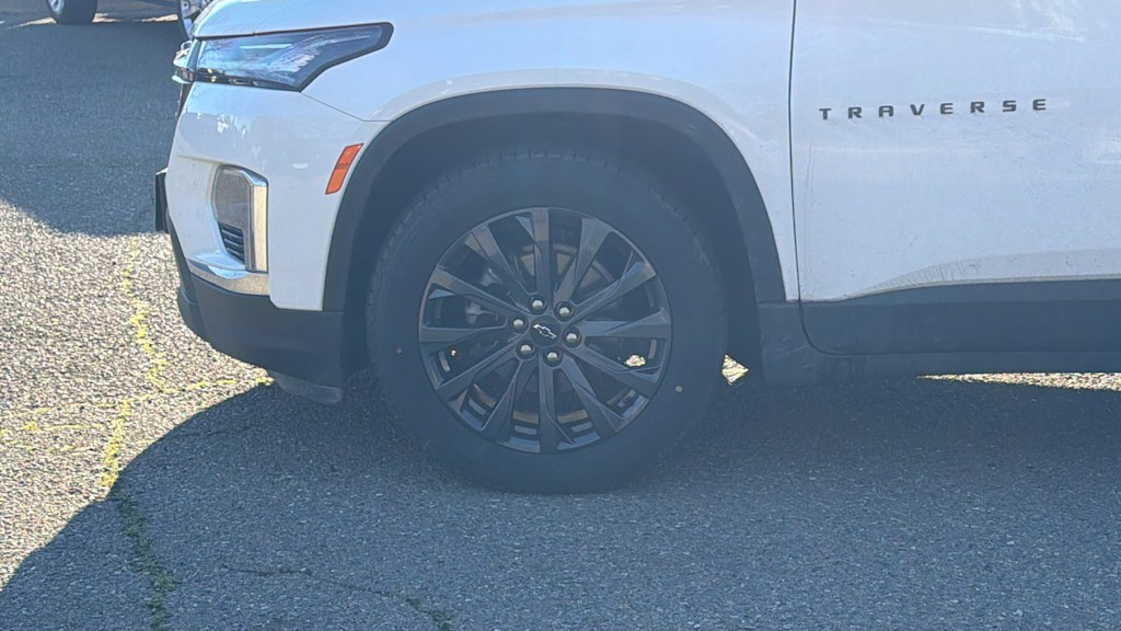Thumbnail: 2023 Chevrolet Traverse - 8