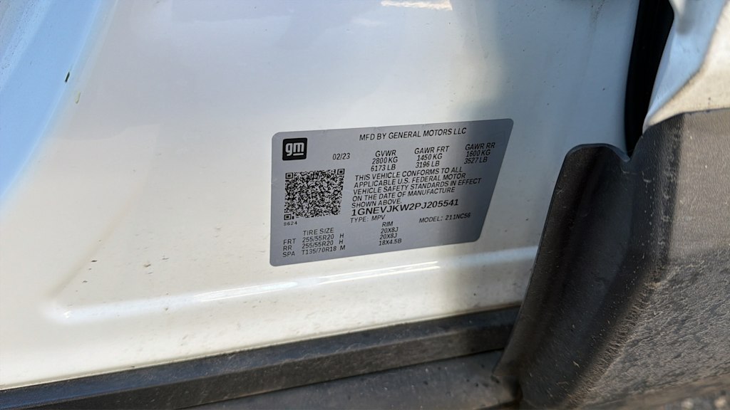 Thumbnail: 2023 Chevrolet Traverse - 14