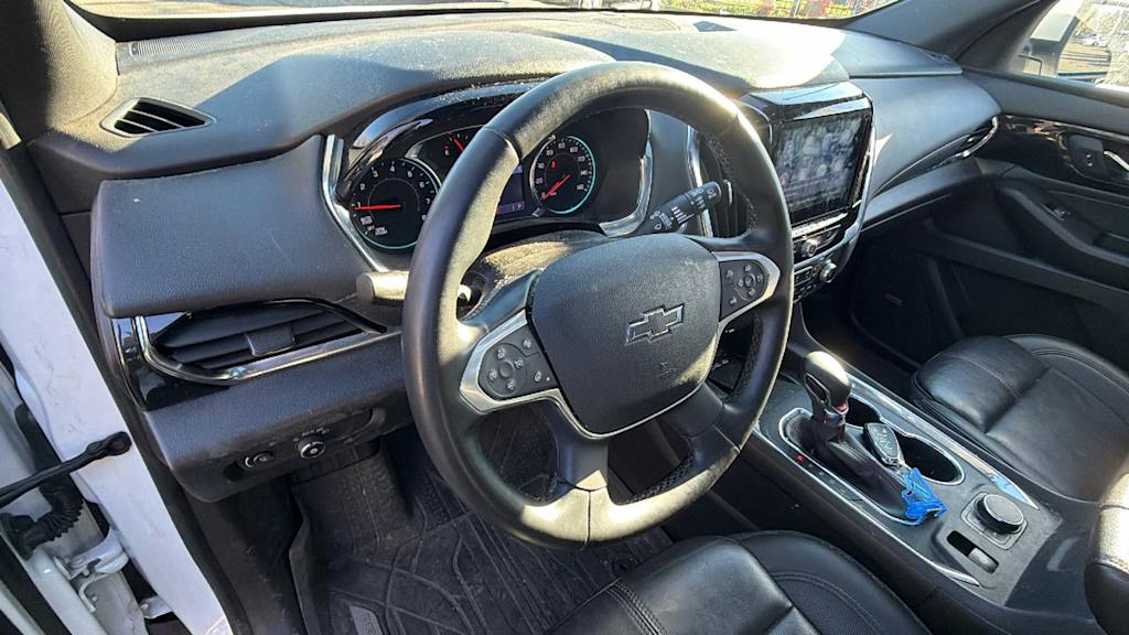 Thumbnail: 2023 Chevrolet Traverse - 2