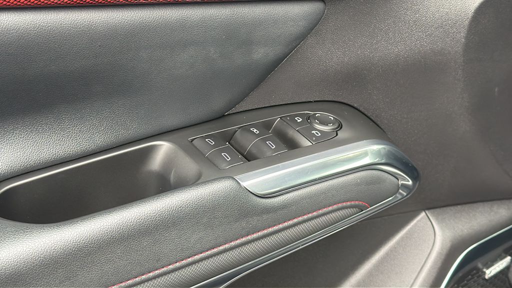 Thumbnail: 2025 Chevrolet Traverse - 28