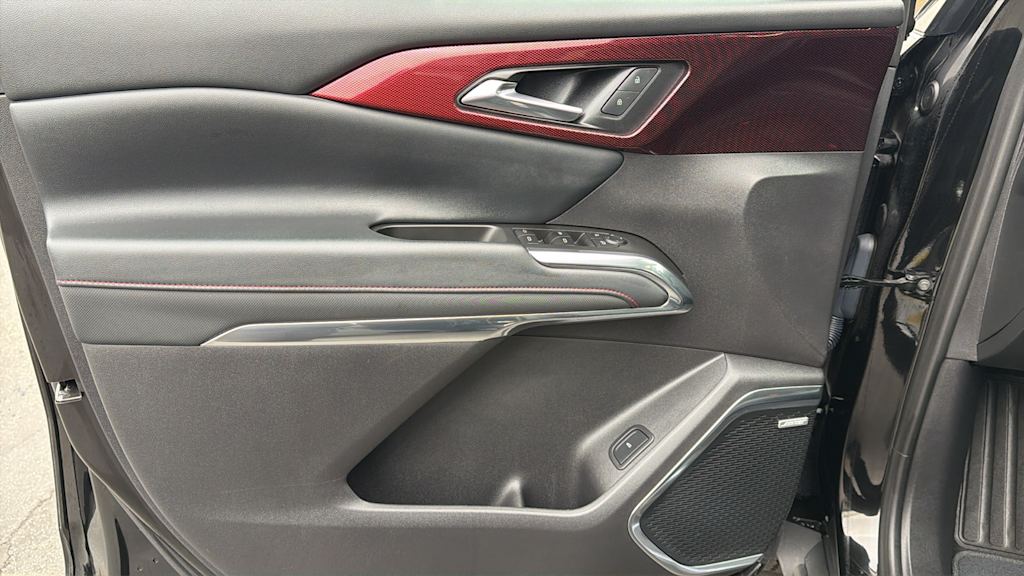 Thumbnail: 2025 Chevrolet Traverse - 29