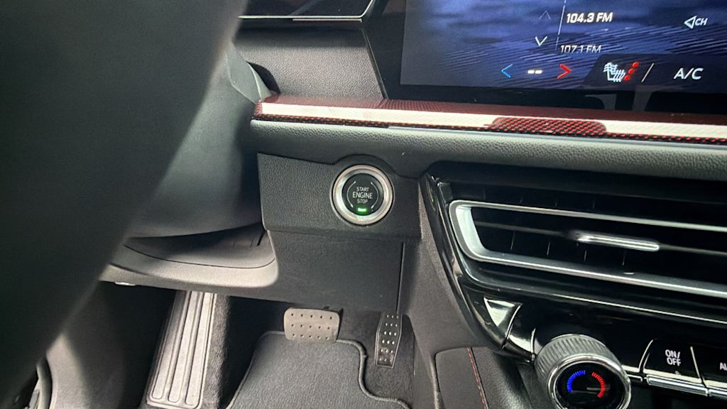 Thumbnail: 2025 Chevrolet Traverse - 24