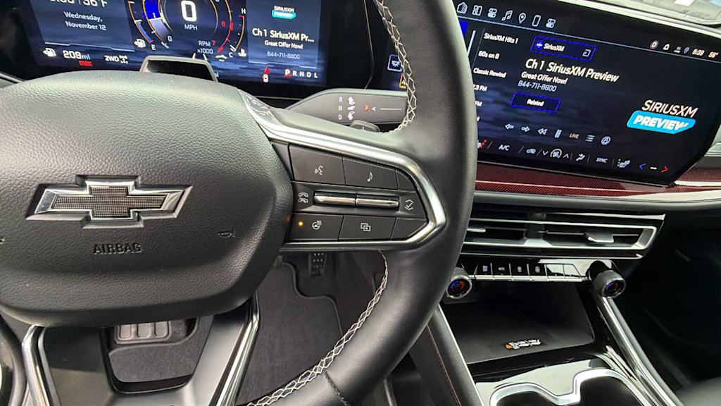 Thumbnail: 2025 Chevrolet Traverse - 26