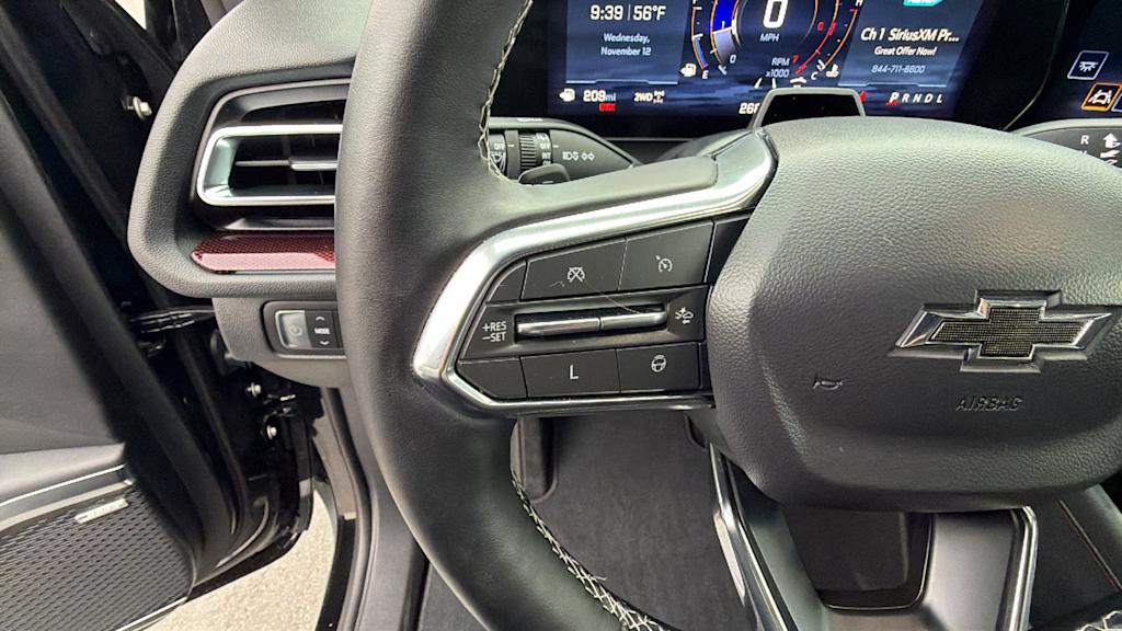 Thumbnail: 2025 Chevrolet Traverse - 25