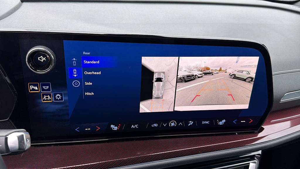 Thumbnail: 2025 Chevrolet Traverse - 23