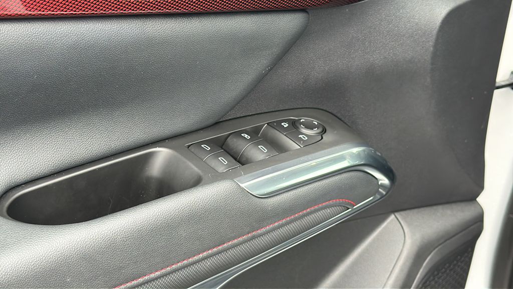 Thumbnail: 2025 Chevrolet Traverse - 28