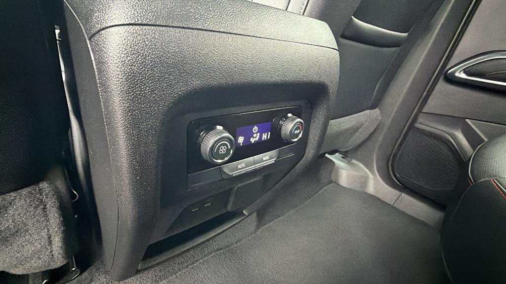 Thumbnail: 2025 Chevrolet Traverse - 30