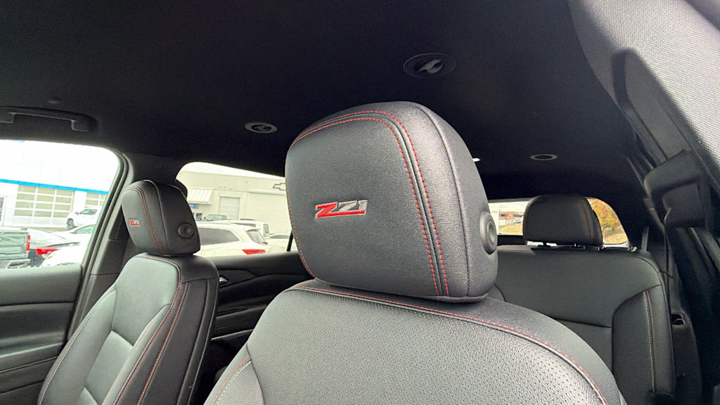 Thumbnail: 2025 Chevrolet Traverse - 10