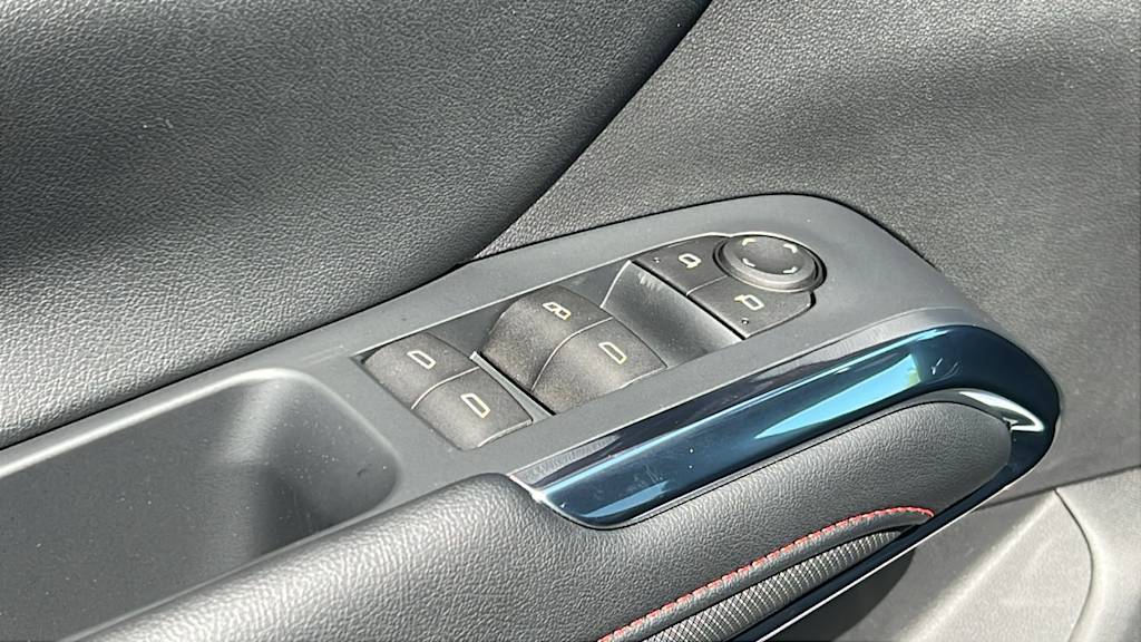 2025 Chevrolet Traverse Z71 28