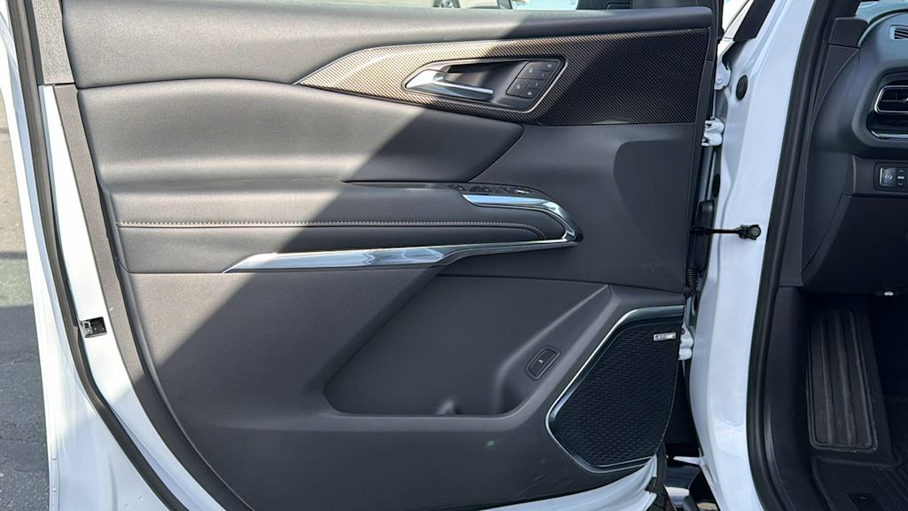 Thumbnail: 2026 Chevrolet Traverse - 29