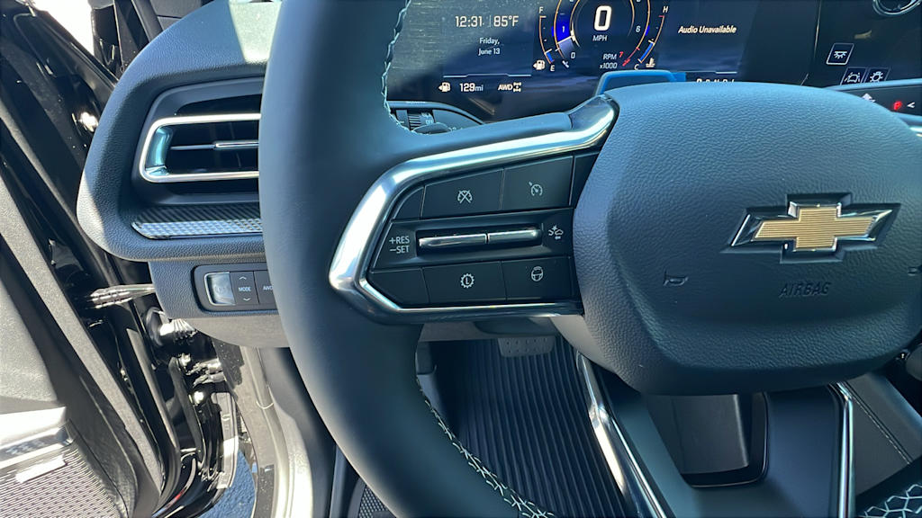 Thumbnail: 2025 Chevrolet Traverse - 24