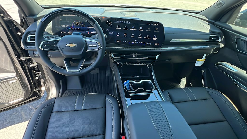Thumbnail: 2025 Chevrolet Traverse - 12