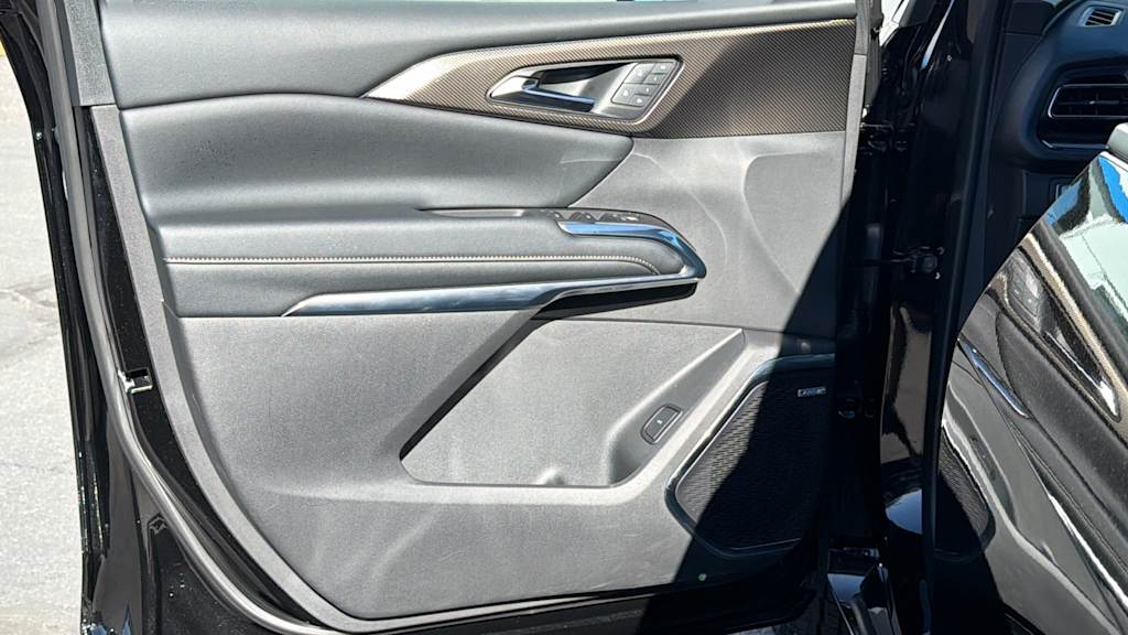 Thumbnail: 2025 Chevrolet Traverse - 28