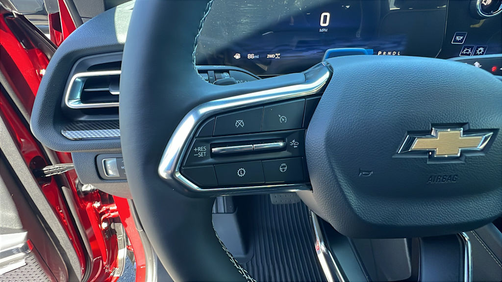 Thumbnail: 2025 Chevrolet Traverse - 25