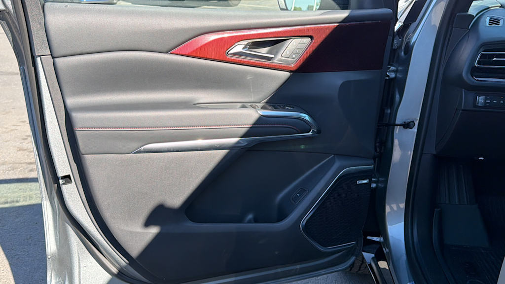 Thumbnail: 2026 Chevrolet Traverse - 27
