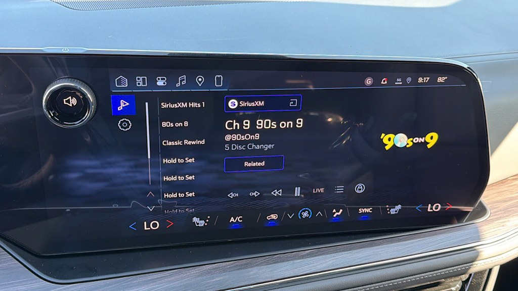 Thumbnail: 2026 Chevrolet Suburban - 14