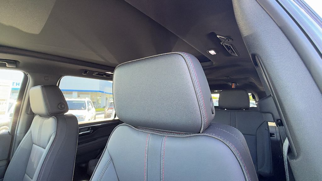 Thumbnail: 2026 Chevrolet Suburban - 9