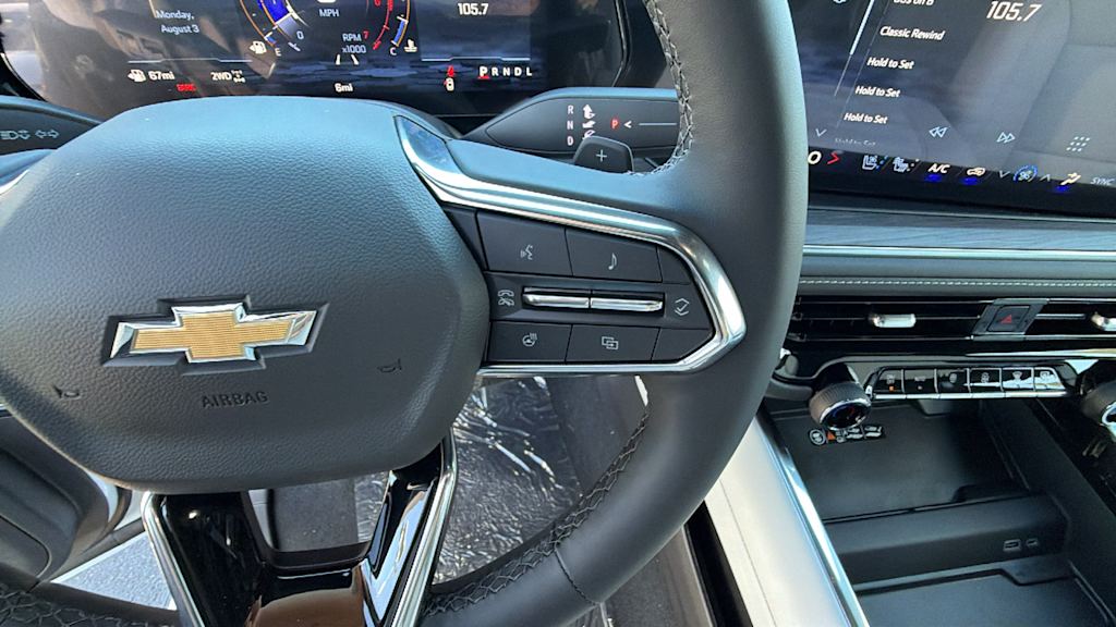 Thumbnail: 2026 Chevrolet Suburban - 25
