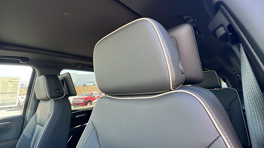 Thumbnail: 2025 Chevrolet Suburban - 9