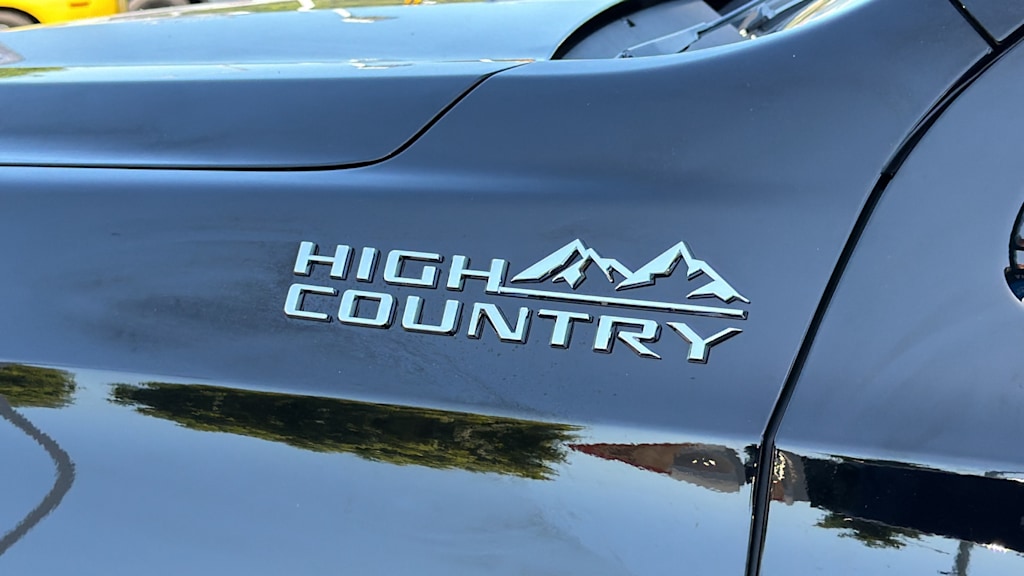 Thumbnail: 2026 Chevrolet Suburban - 7