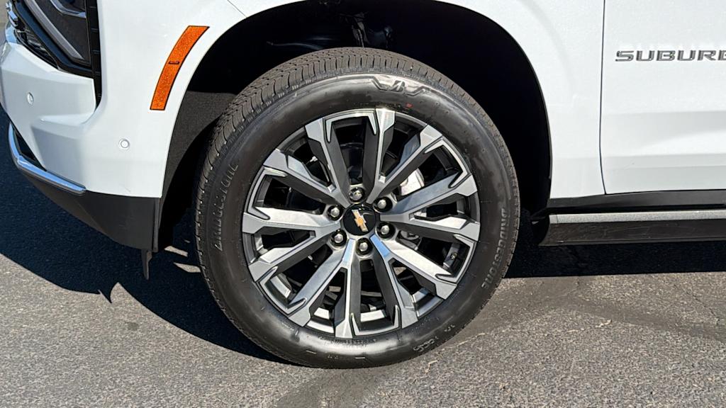 Thumbnail: 2026 Chevrolet Suburban - 8