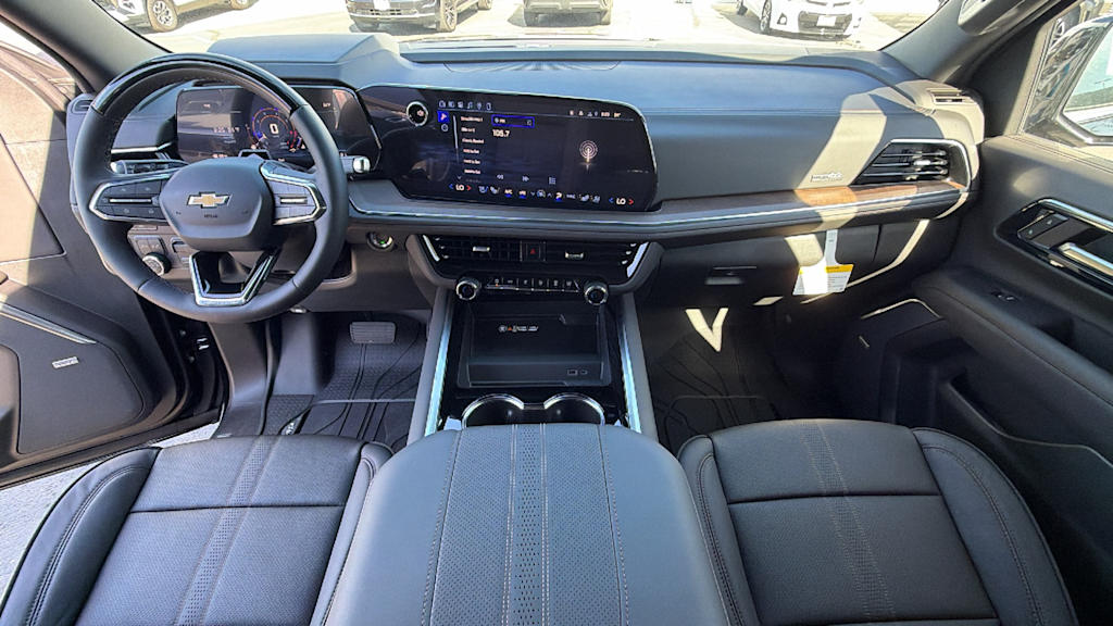 Thumbnail: 2026 Chevrolet Suburban - 11
