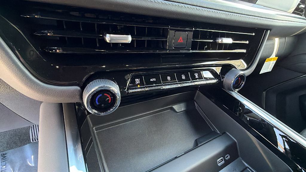 Thumbnail: 2026 Chevrolet Tahoe - 21