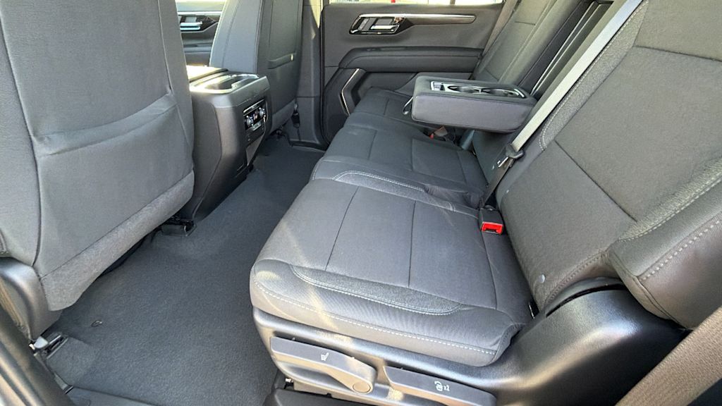 Thumbnail: 2026 Chevrolet Tahoe - 12