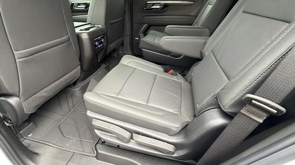 Thumbnail: 2026 Chevrolet Tahoe - 28