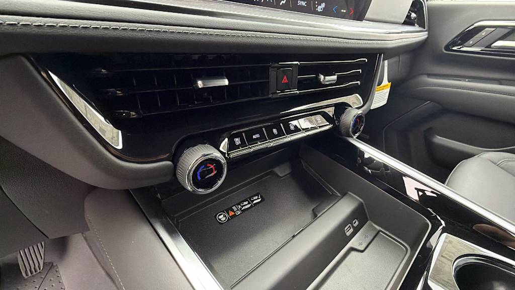 Thumbnail: 2026 Chevrolet Tahoe - 14