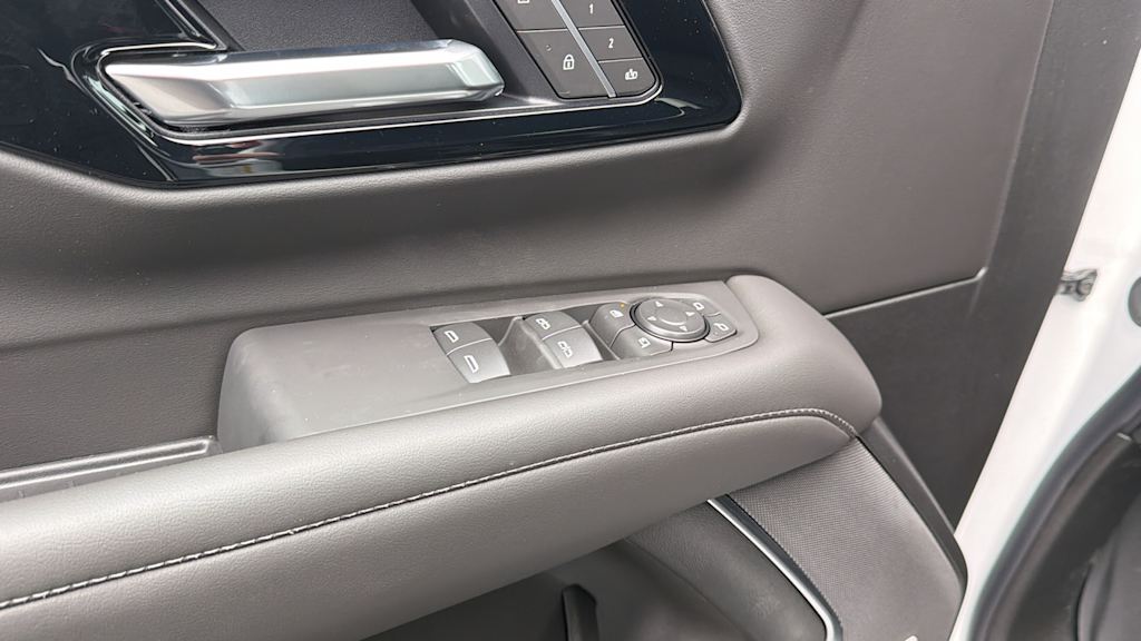 Thumbnail: 2026 Chevrolet Tahoe - 26