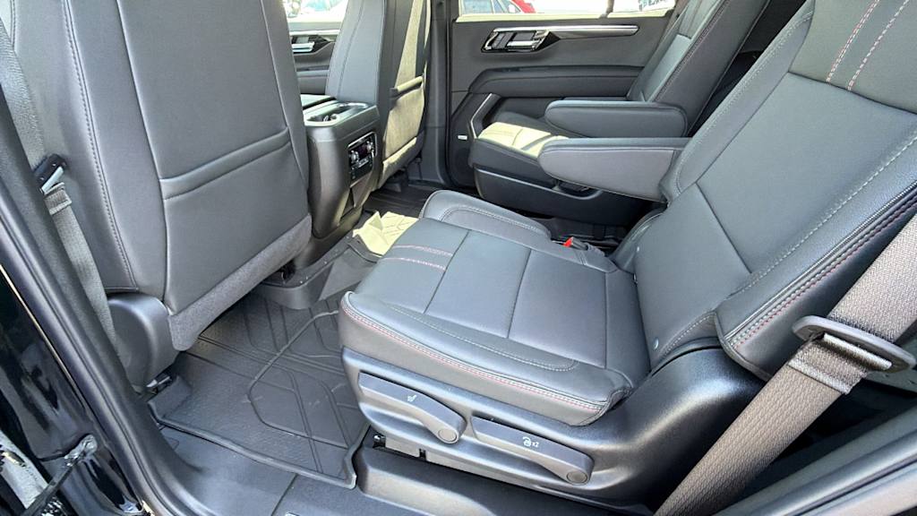 Thumbnail: 2026 Chevrolet Tahoe - 29