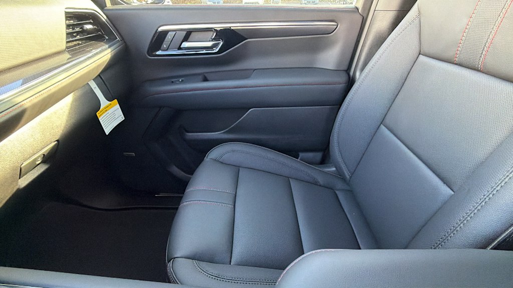 Thumbnail: 2026 Chevrolet Tahoe - 10