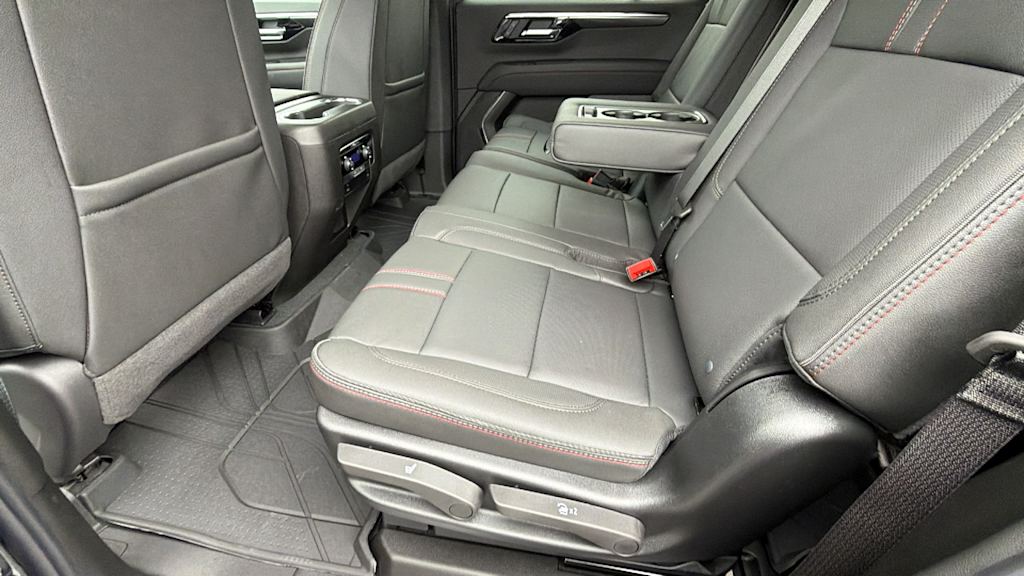 Thumbnail: 2026 Chevrolet Tahoe - 28