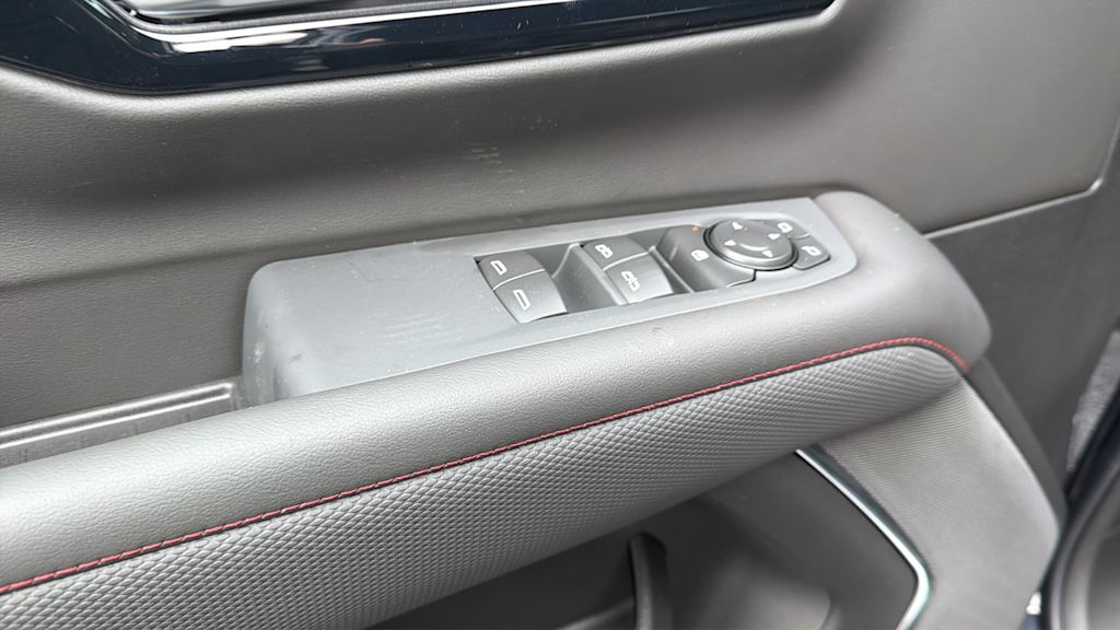 Thumbnail: 2026 Chevrolet Tahoe - 26