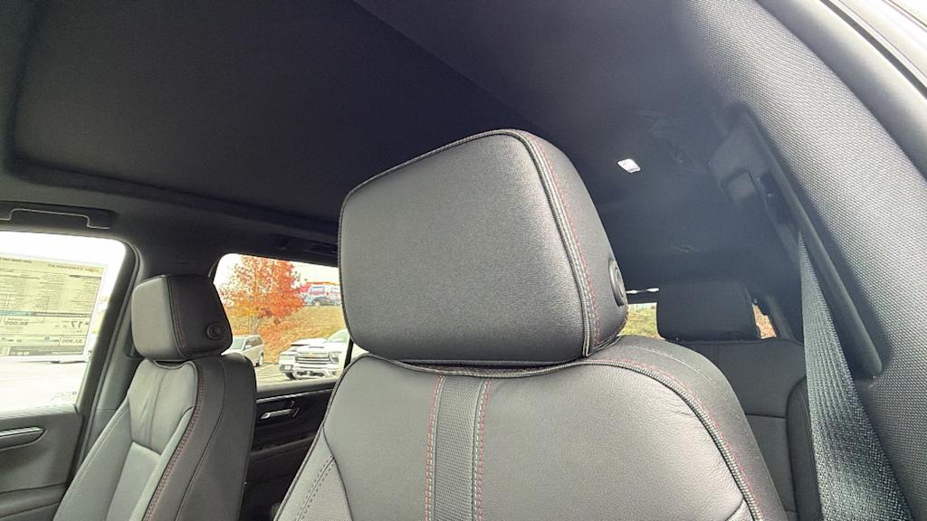 Thumbnail: 2026 Chevrolet Tahoe - 21