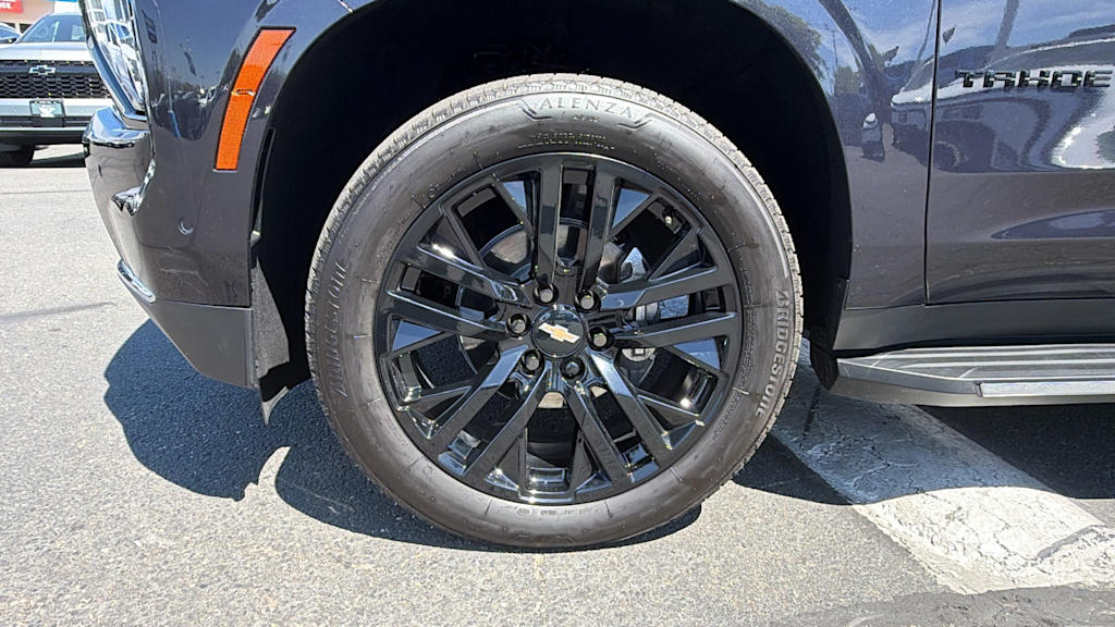 Thumbnail: 2026 Chevrolet Tahoe - 7